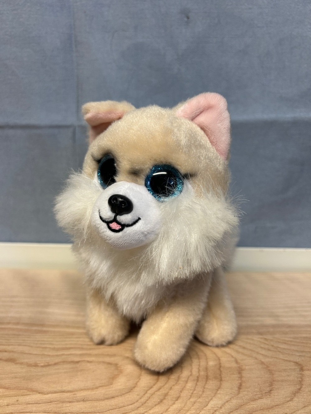 Ty Cream and White VelvetTy Plush 2023